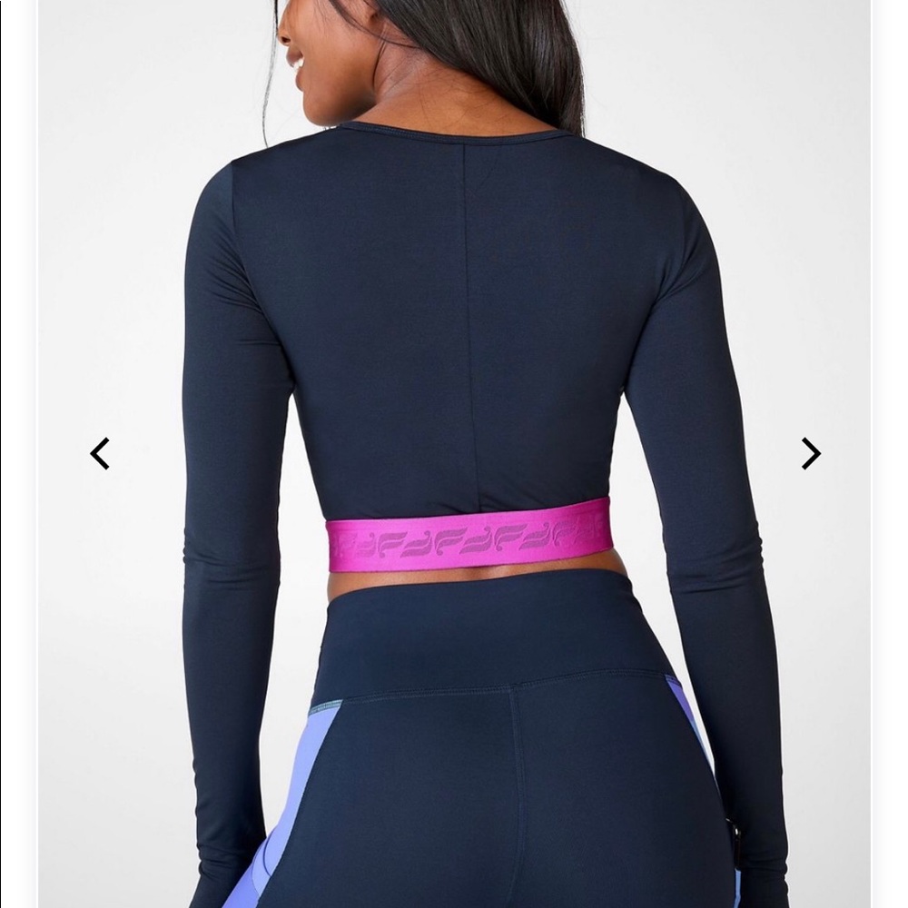 Fabletics Pia Front Twisted Long-Sleeve Top